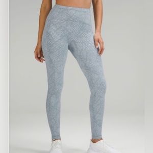 Lululemon Swift Speed High-Raise 28”